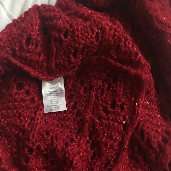 Red Infinity Scarf - Picture 5 of 5